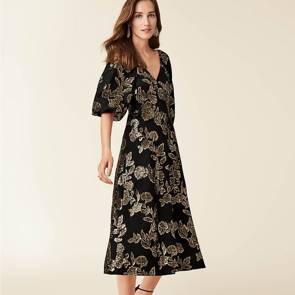 Ann Taylor Shimmer Clip Wrap Flare Dress - NWT - Size 0 - Picture 1 of 3